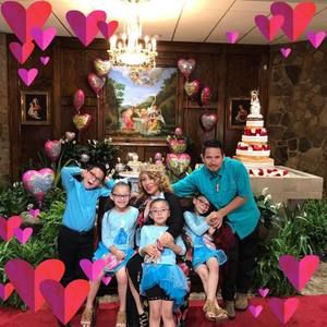 Meet your Posher, Dalia